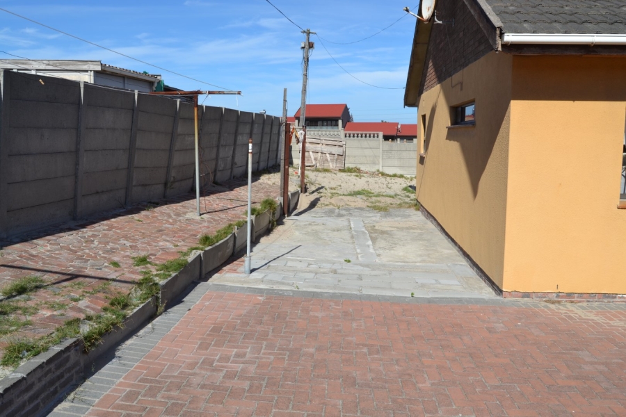 3 Bedroom Property for Sale in Mandalay Western Cape